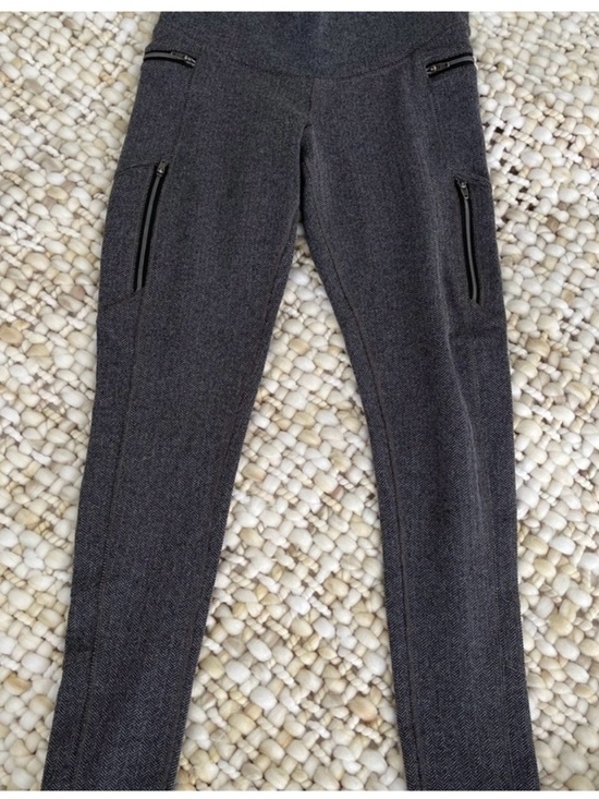 Athleta Pants - Athleta Charcoal Herringbone Leggings with Zip Pockets